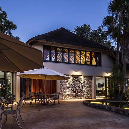 La Rochelle Lodge Okaukuejo Dış mekan fotoğraf