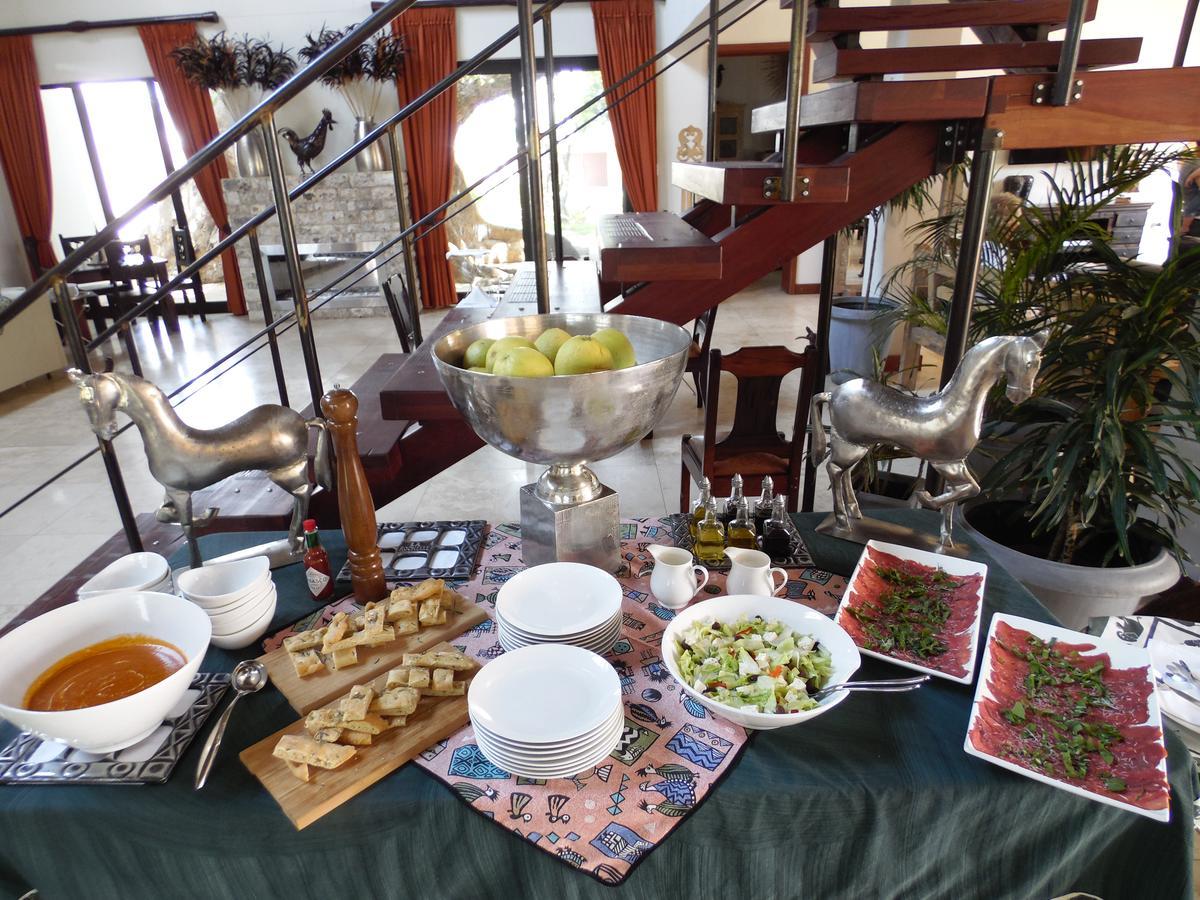 La Rochelle Lodge Okaukuejo Dış mekan fotoğraf
