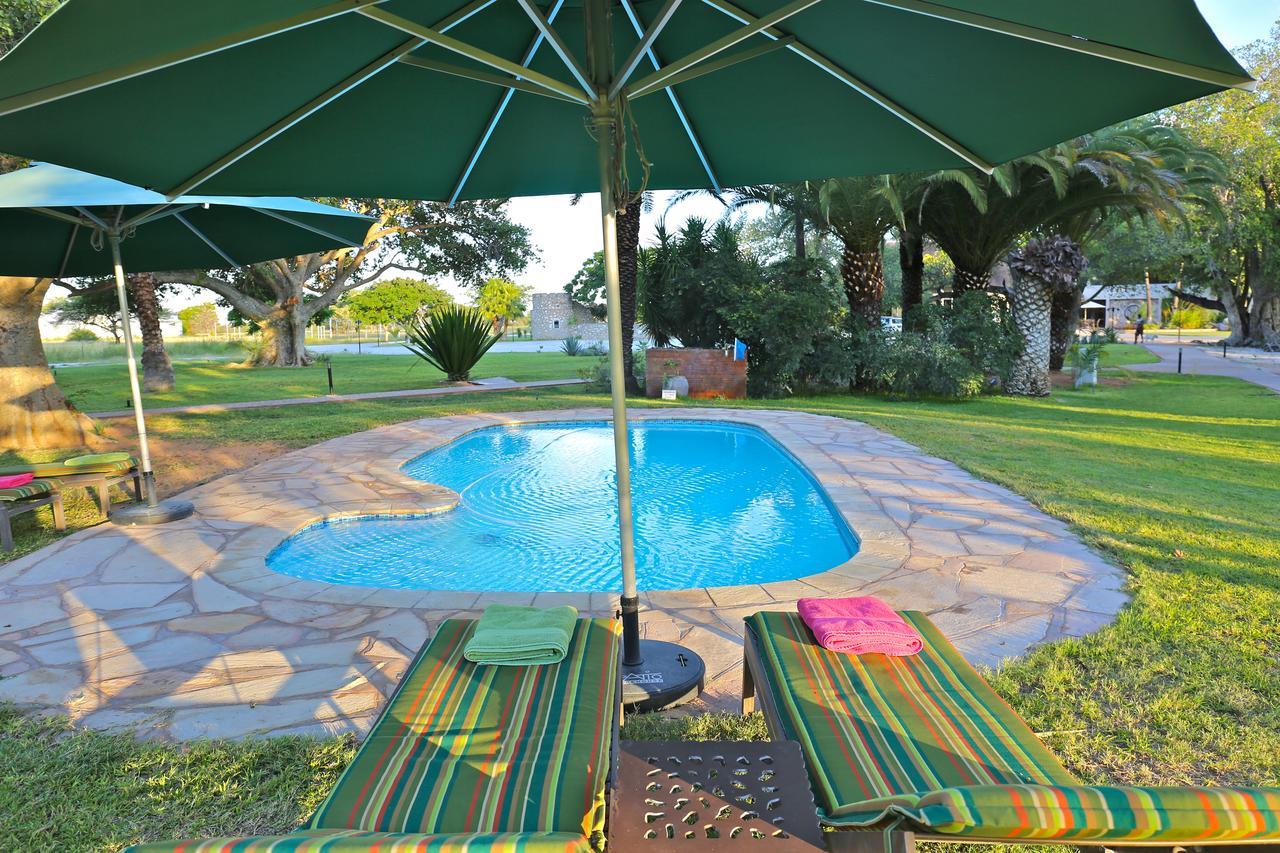 La Rochelle Lodge Okaukuejo Dış mekan fotoğraf