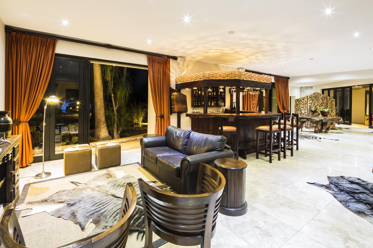 La Rochelle Lodge Okaukuejo Dış mekan fotoğraf