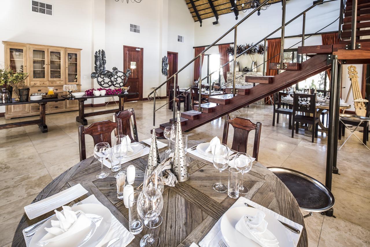 La Rochelle Lodge Okaukuejo Dış mekan fotoğraf