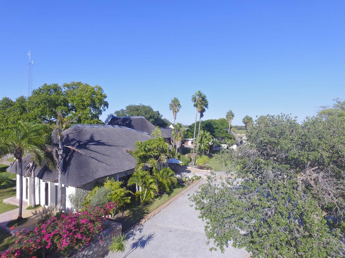 La Rochelle Lodge Okaukuejo Dış mekan fotoğraf