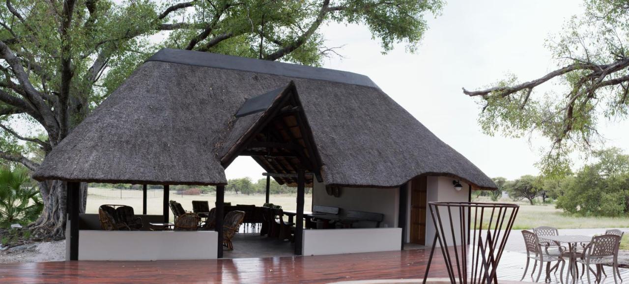 La Rochelle Lodge Okaukuejo Dış mekan fotoğraf